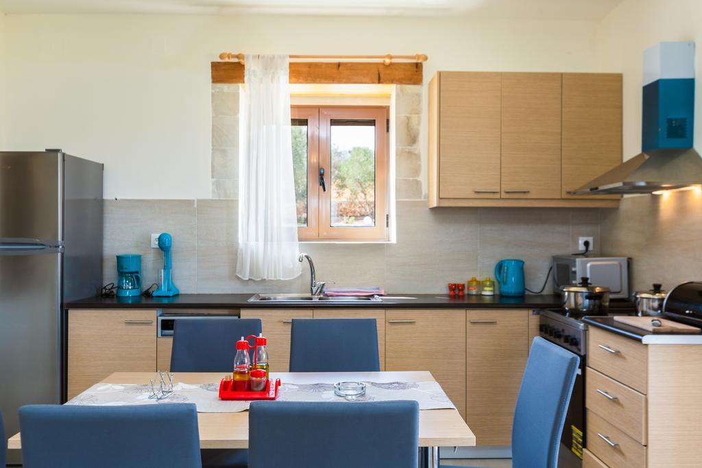 Dimokritos Villas, A Homestay Experience, By Thinkvilla Angeliana  Экстерьер фото